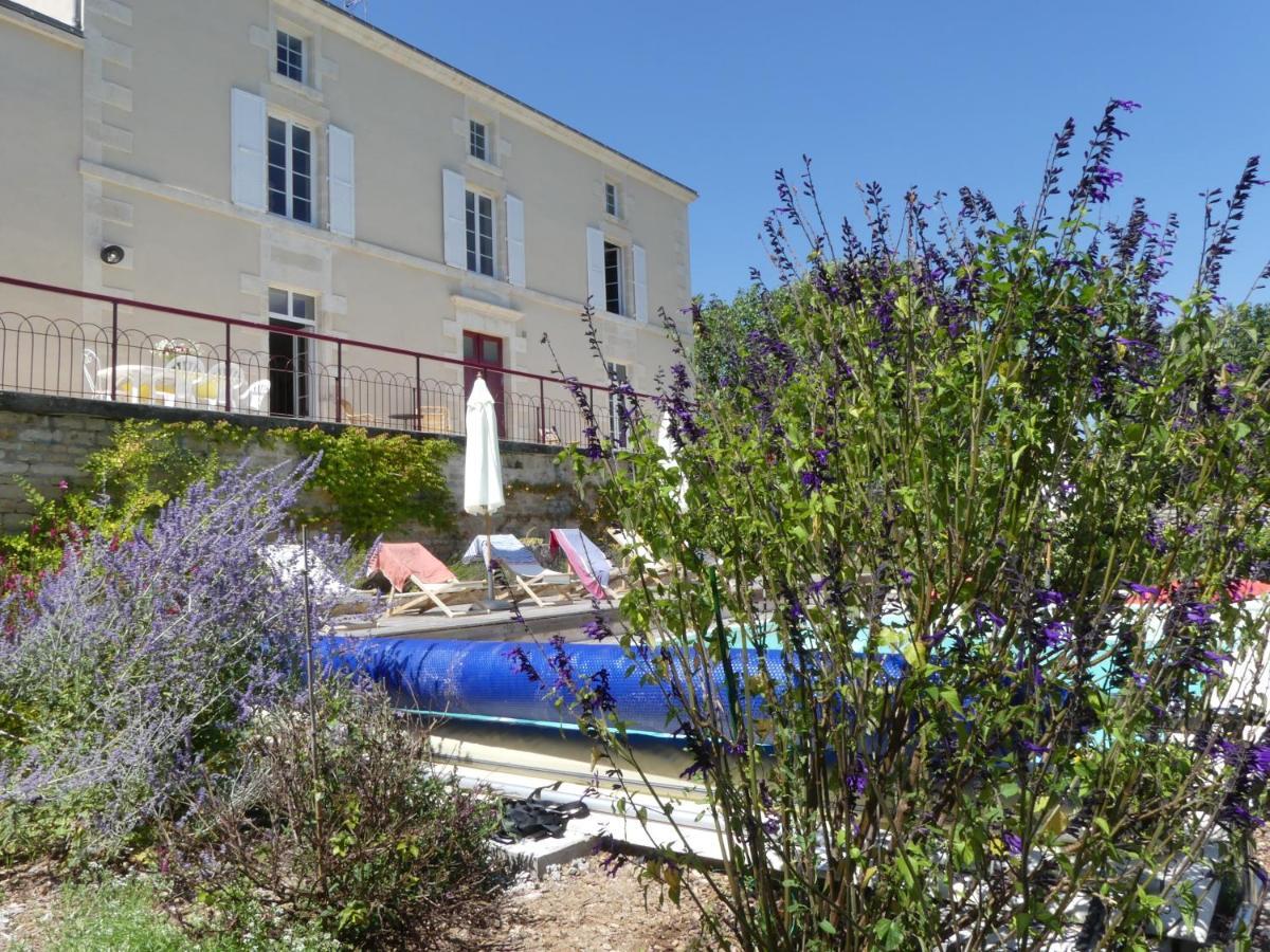 Les Jardins De Xanton Hotel Exterior photo